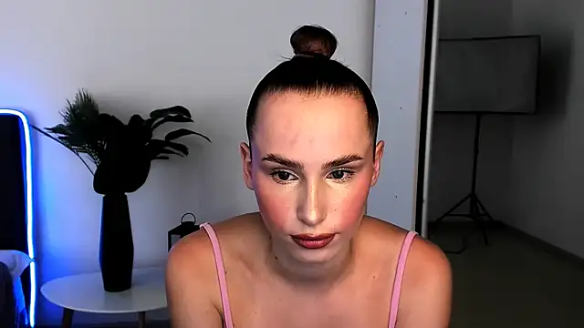 ViviStar65 online show from 15, 6, 2026