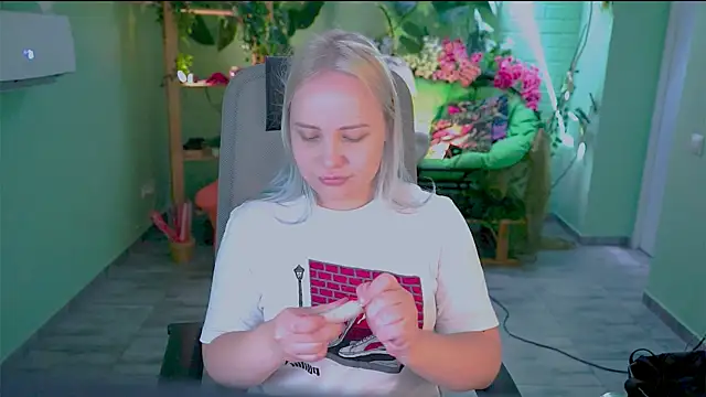stellawatts online show from 24, 6, 2026