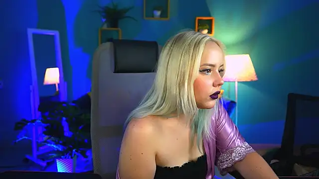stellawatts online show from 13, 6, 2026