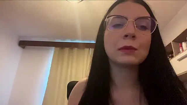 LucyHotelling online show from 20, 6, 2026