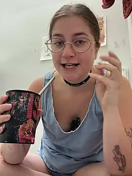 mclacy online show from 16, 6, 2026