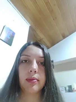 Bella Karoline online show from 30, 6, 2026