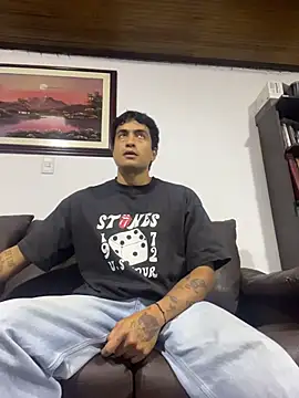 Crisloverrr online show from 6, 7, 2026