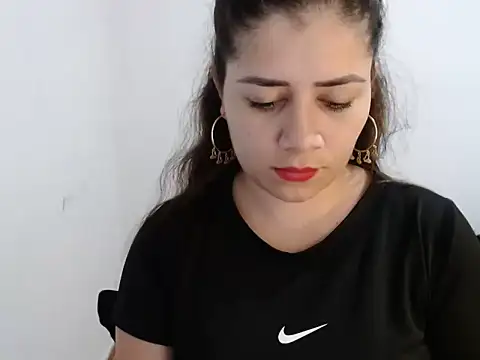 Luna zoe online show from 11, 7, 2026