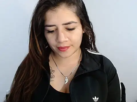 Luna zoe online show from 25, 6, 2026