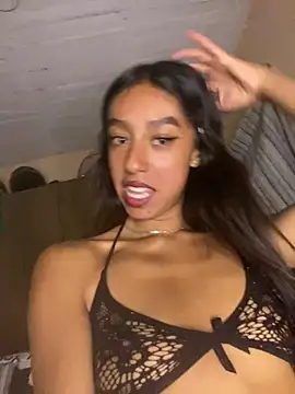 DakotaVelveT online show from 4, 7, 2026