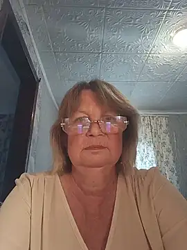 MilashkaCutie50 online show from 17, 7, 2026