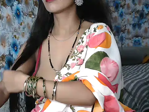 NottyMomo online show from 27, 7, 2026