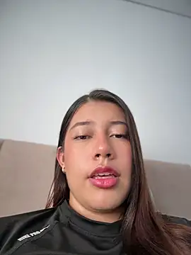 Saracalderon online show from 2, 8, 2026