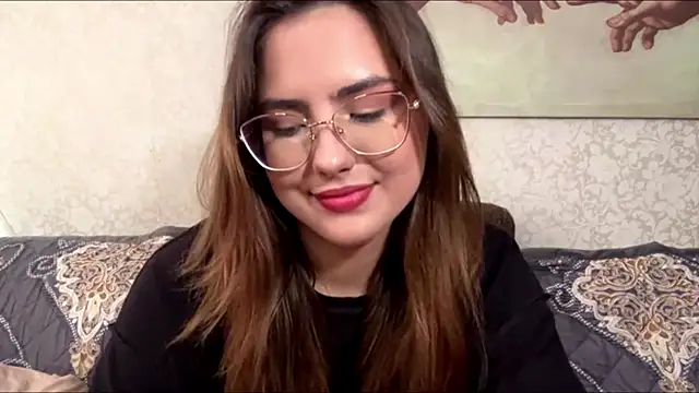 Mina Aston online show from 28, 7, 2026