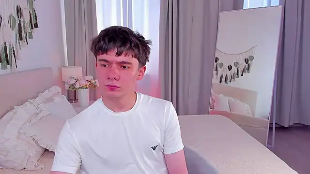 Ethan Crowe online show from 12, 7, 2026