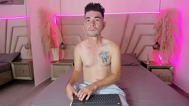 Luna and Axell online show from 29, 6, 2026