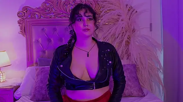SerenaBlazze online show from 24, 6, 2026