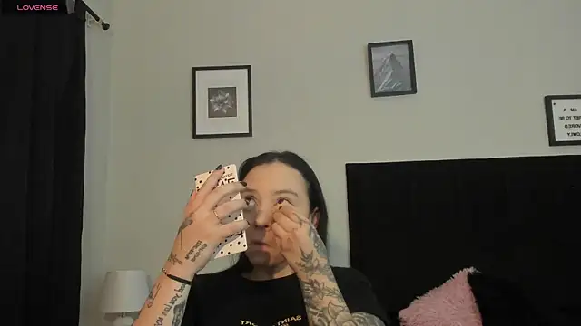 Sara B online show from 25, 6, 2026