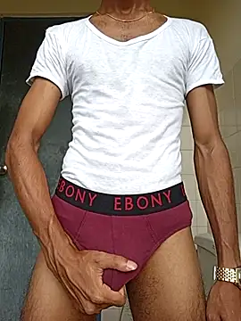 UR skinny boy online show from 15, 6, 2026