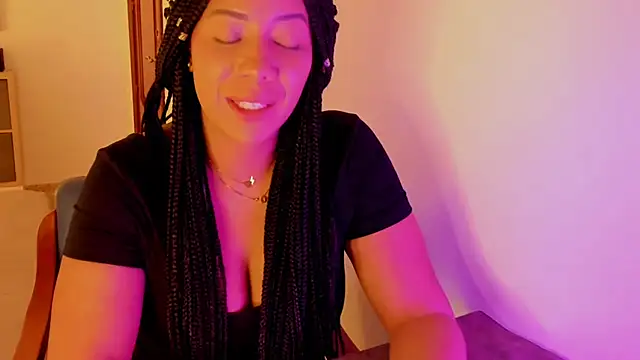 NicolePasqualott online show from 22, 10, 2025