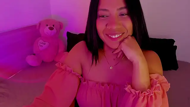 NicolePasqualott online show from 4, 12, 2025