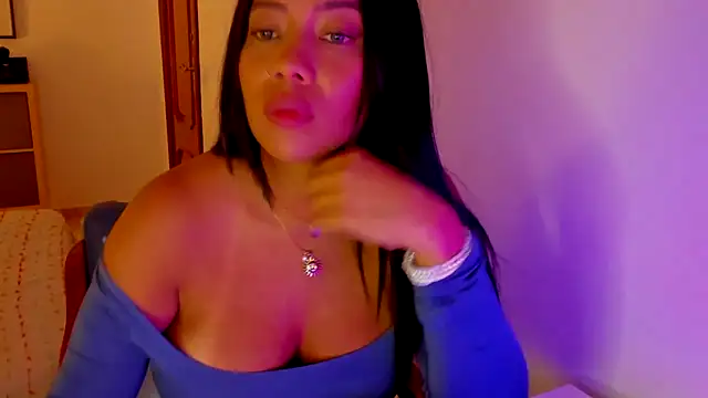 NicolePasqualott online show from 13, 9, 2025