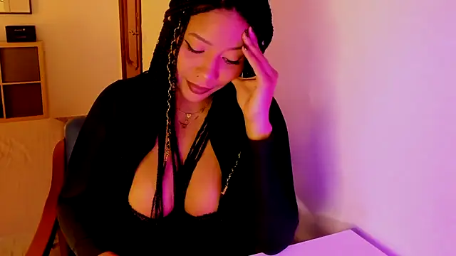 NicolePasqualott online show from 12, 10, 2025