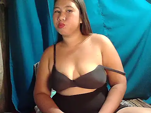 Snapshot of Islandbabe22 chatting on 4, 7, 2026 Islandbabe22 online show from 4, 7, 2026