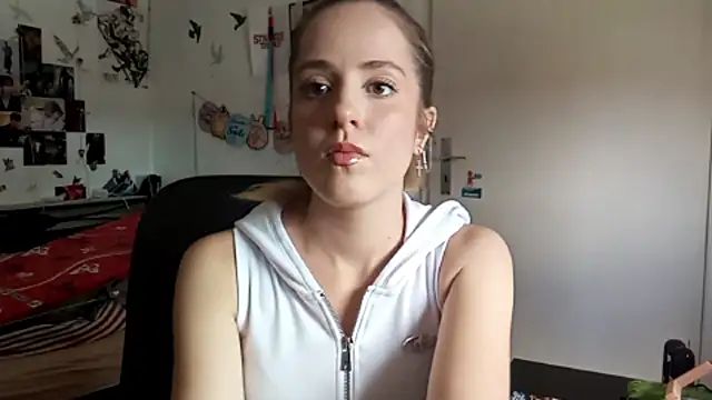 Snapshot of petaljig chatting on 14, 6, 2026 petaljig online show from 14, 6, 2026