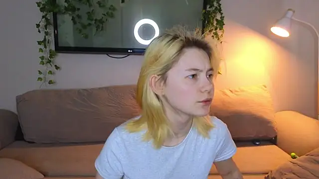 Emily Miu online show from 14, 7, 2026