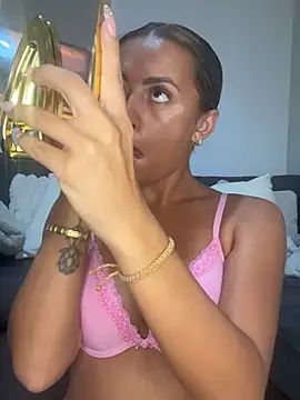 Snapshot of Harrietbronzex chatting on 23, 7, 2026 Harrietbronzex online show from 23, 7, 2026
