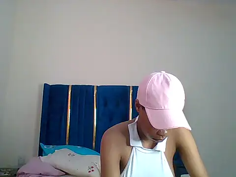 Snapshot of jay-ezike chatting on 15, 7, 2026 jay-ezike online show from 15, 7, 2026