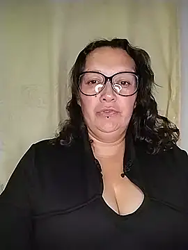 Saraqueen-- online show from 25, 6, 2026