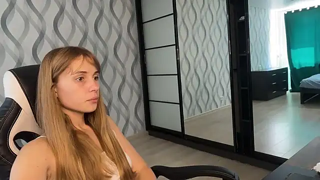 Miss Luna meow online show from 21, 6, 2026