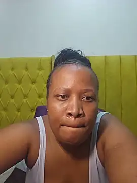 THICKCHARMAxxx28 online show from 15, 6, 2026