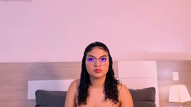 MelodyAlvarez online show from 10, 7, 2026