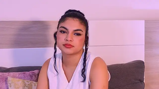 MelodyAlvarez online show from 28, 7, 2026