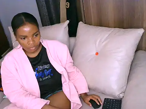 Bustycece online show from 21, 7, 2026