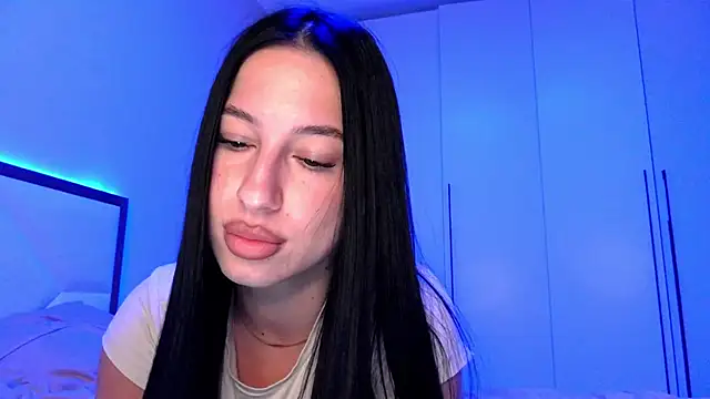 delly llove online show from 17, 6, 2026