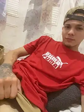 Snapshot of Felipelebleu chatting on 13, 7, 2026 Felipelebleu online show from 13, 7, 2026
