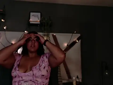 ShelyEvans   online show from 25, 6, 2026
