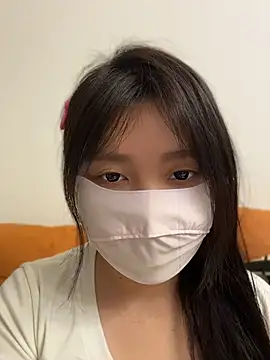 yiyi-love online show from 16, 6, 2026