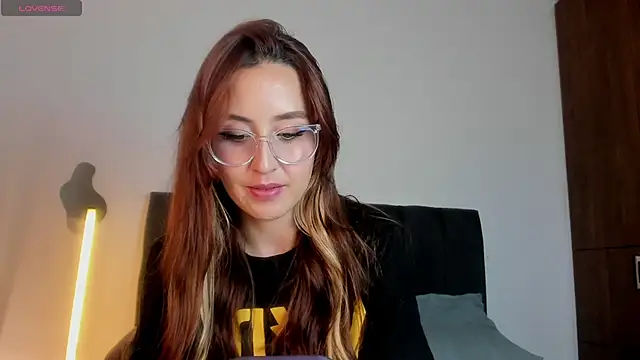 SweetCatii online show from 19, 6, 2026