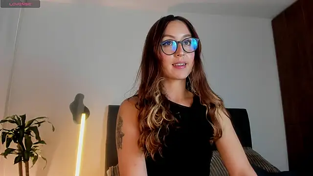 SweetCatii online show from 17, 6, 2026