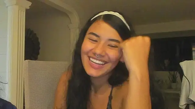 Snapshot of Aurora_UwU chatting on 16, 6, 2026 Aurora UwU online show from 16, 6, 2026