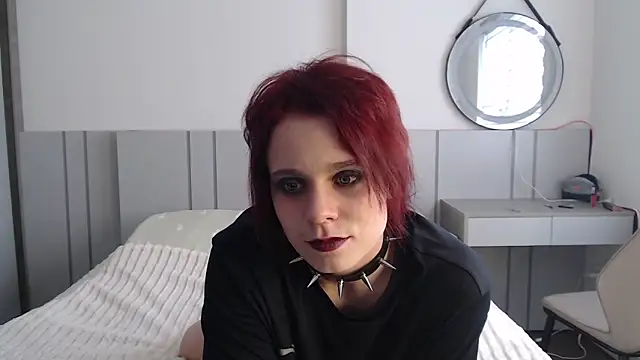 Red RoxyFoxy online show from 20, 6, 2026