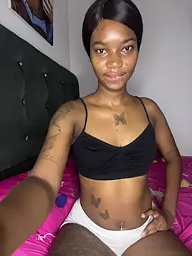 ShakiraThompss18 online show from 15, 7, 2026