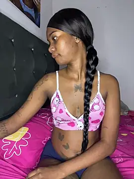 ShakiraThompss18 online show from 18, 7, 2026