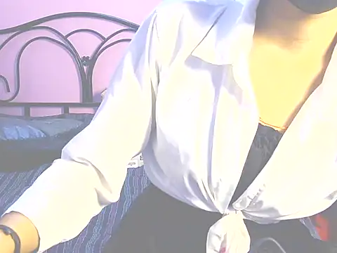 Snapshot of sassy_kashish chatting on 8, 7, 2026 sassy kashish online show from 8, 7, 2026