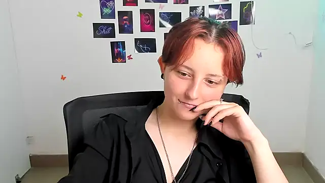 Dilara Kiss  online show from 25, 6, 2026