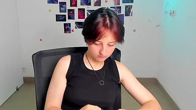Dilara Kiss  online show from 20, 7, 2026