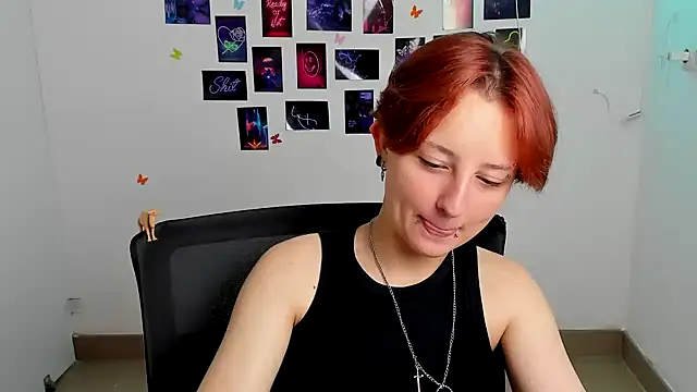 Dilara Kiss  online show from 30, 6, 2026
