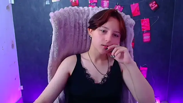 Dilara Kiss  online show from 21, 7, 2026