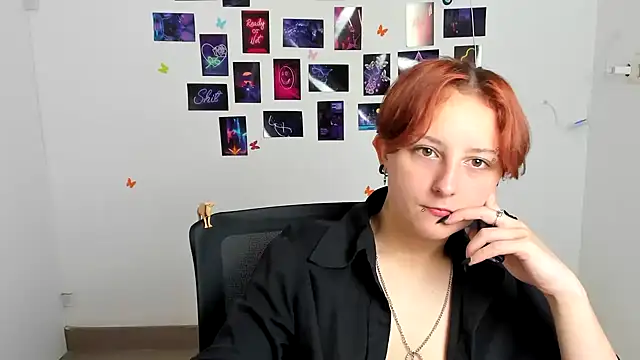 Dilara Kiss  online show from 28, 6, 2026